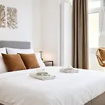 아파트 Lamiacasa 145 Qm 2 Baths Parking 슈투트가르트