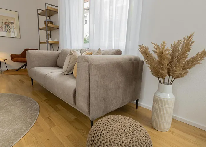 Апартаменты Lamiacasa 145 Qm 2 Baths Parking Штутгарт